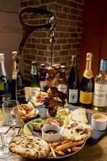CaCa Grill &amp; Pizza 스기타점