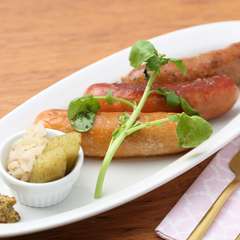 ジューシーな旨みにリピーター続出『3種のソーセージ』