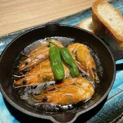 マダガスカル産エビのアヒージョ