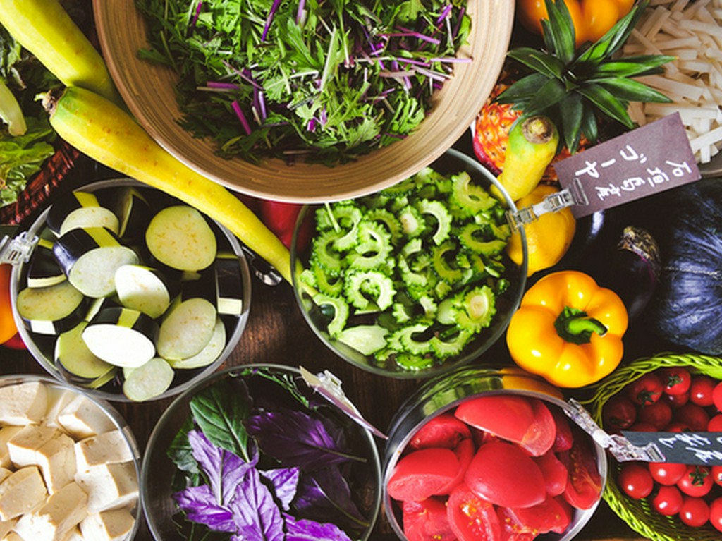 石垣島の魅力が伝わる採れたて野菜や石垣牛