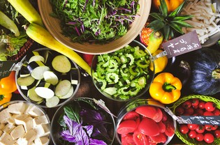 石垣島の魅力が伝わる採れたて野菜や石垣牛