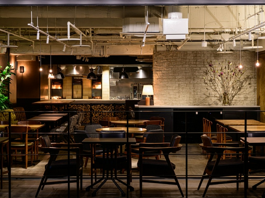 朝7時から夜11時までオープンのオールデイレストラン