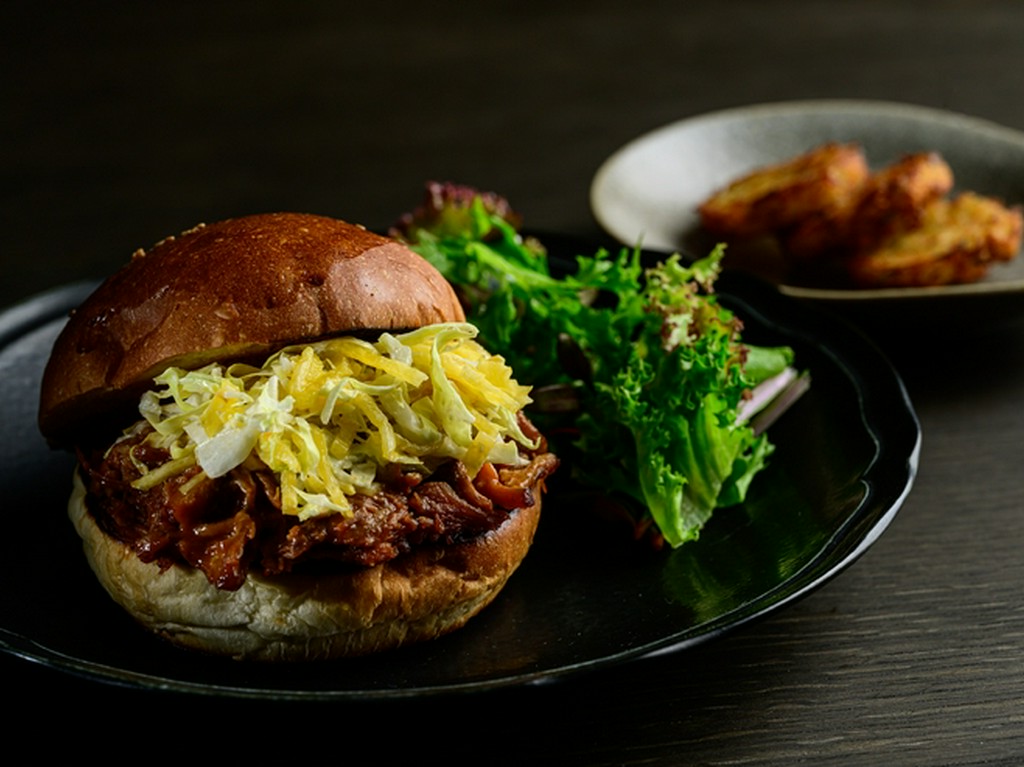 アメリカンな一品にも和のテイストをプラス