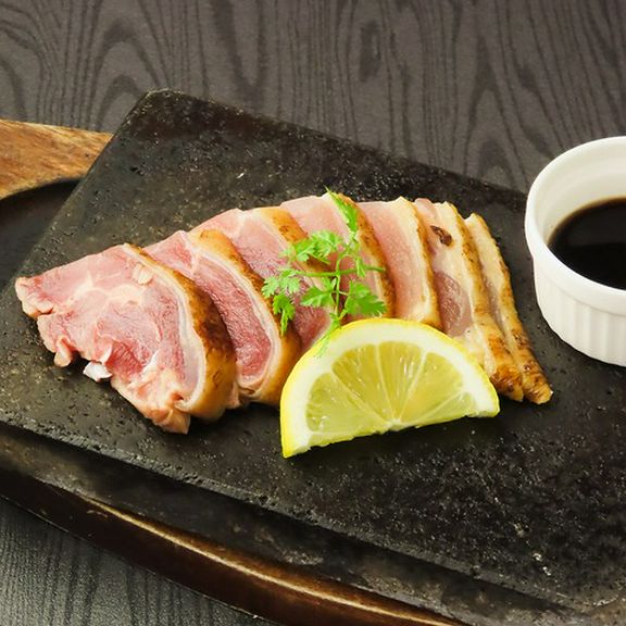  鹿児島県産地鶏の溶岩焼き