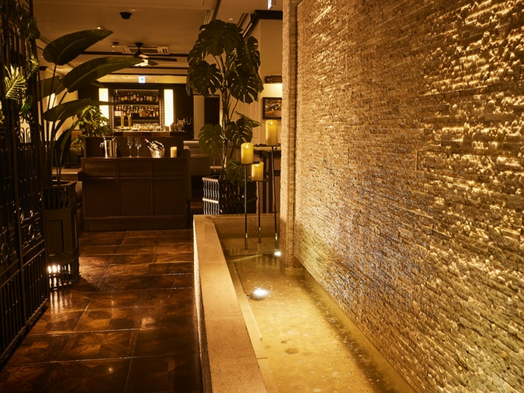 ラグジュアリーなハワイの夜を感じさせてくれる