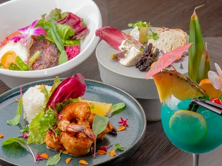 野菜や果物など、旬のフレッシュな食材を厳選