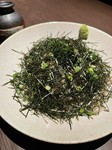たっぷりのった天かすと卵黄をよくかき混ぜてご賞味ください。
卵黄がつゆの風味と天かすを繋げてくれます。
※表示価格は税別価格です。