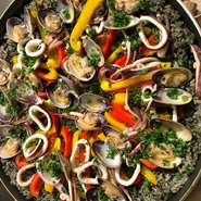 ワイン好きのためのコースです！ワインのテーマ、内容は、ソムリエと要相談。ワインにあわせたお食事となります。10名様からご予約承ります。ワインの内容や金額は、ご予約時にご相談くださいませ。
