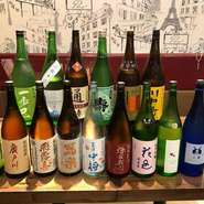 日本酒好きの方にはたまらない地酒を仕入れています。さらに【鳥人】では、贅沢にも「日本酒だけの飲み放題」も用意。どの銘柄が飲み放題なのかを知りたい方は、店舗まで。