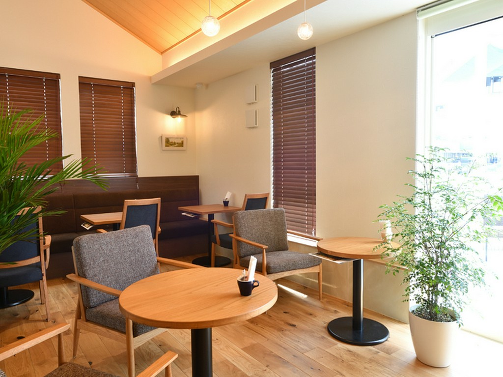 ゆったりできる心地良い椅子でプライベートな時間を過ごす