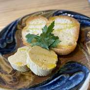 牡蠣でバターをつくりました！バケットとどうぞ。