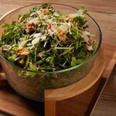 1日に必要な野菜が半分摂れる！10種野菜のたっぷりサラダ Msize