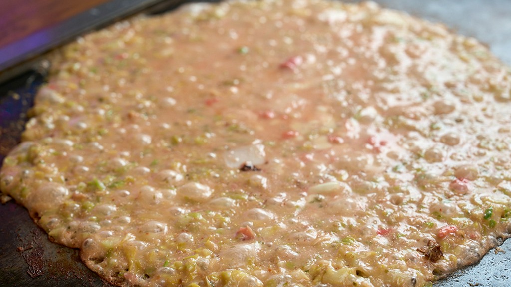 食欲をそそられる音と香りに、次の一口が待ち遠しくなる『明太モチチーズ』