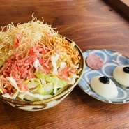 ※当店は4名様テーブルとなっており、鉄板の関係でテーブルをくっつけてご利用いただくことができません。5名様以上のご予約の場合は並び、もしくは近くのお席でのご案内となります。
※予約のキャンセルや人数を変更される場合には前日までにご連絡ください。当日のキャンセルや人数変更（人数が減る場合）は1名様3,000円のキャンセル料が発生いたします。