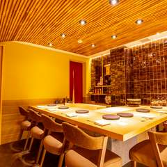 大切な会食に華を添えてくれる、選りすぐりの美味と美酒