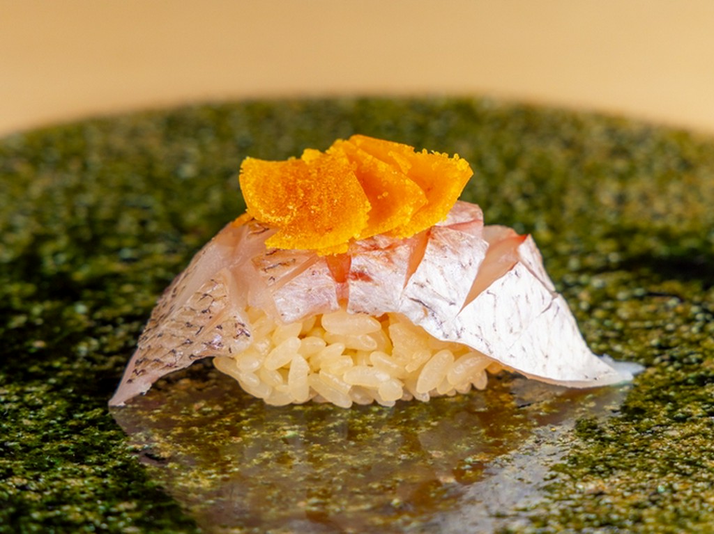 炊き上げからシャリ切りまで、神経を研ぎ澄まし整えていく『舎利』