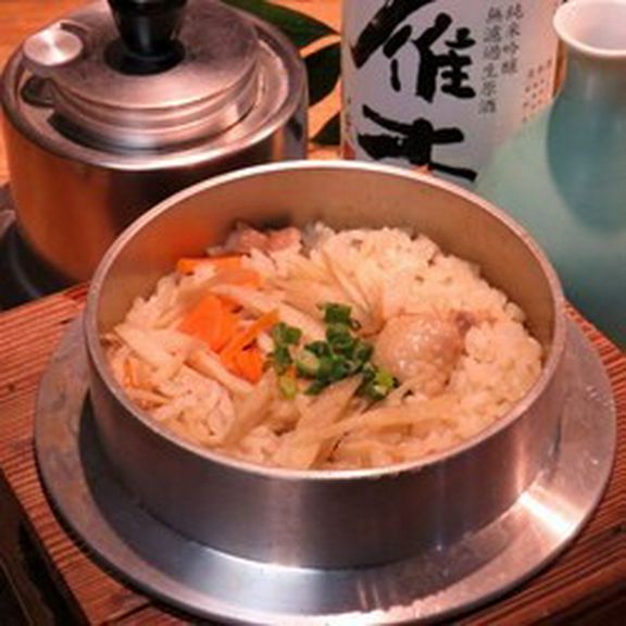 地頭鶏釜めし