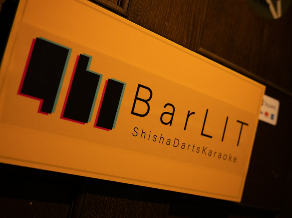 ガールズトークを弾ませ、深夜までお酒に遊びに勤しめる場所