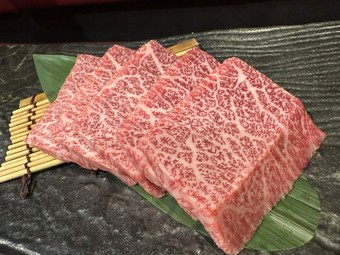 特上カルビ