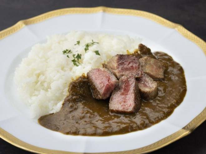 食器・内装にこだわっている