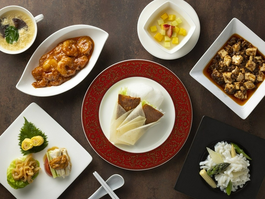 シェフ特製のコースと中国が誇る美酒を存分に堪能