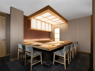 趣あるプライベート空間で味わう、職人の粋がつまった鮨