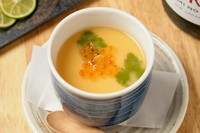 舌触りの良さと共に、心地良い満足感をもたらしてくれる『茶碗蒸し～銀餡流し』