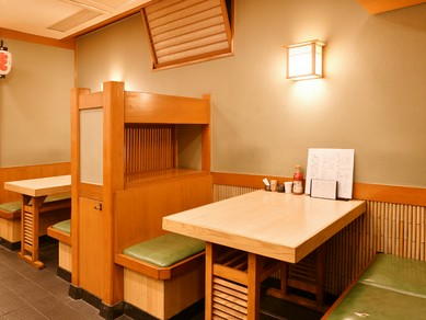 銀座の老舗が焼鳥店に生まれ変わり。初めてでも自然体で憩える！