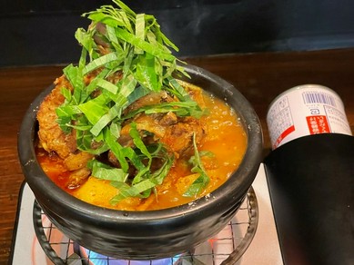 野菜もお肉もたっぷり食べられる鍋料理の種類が豊富