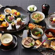 ～和の伝統技術に遊び心を加えた日本料理は現代人の為の気鋭の“和”スタイル、
「一期一会」～こだわりの出汁、こだわり食材、こだわりの技法。
星のなる木の「味」「技」「コンセプト」の詰まったディナー懐石。
