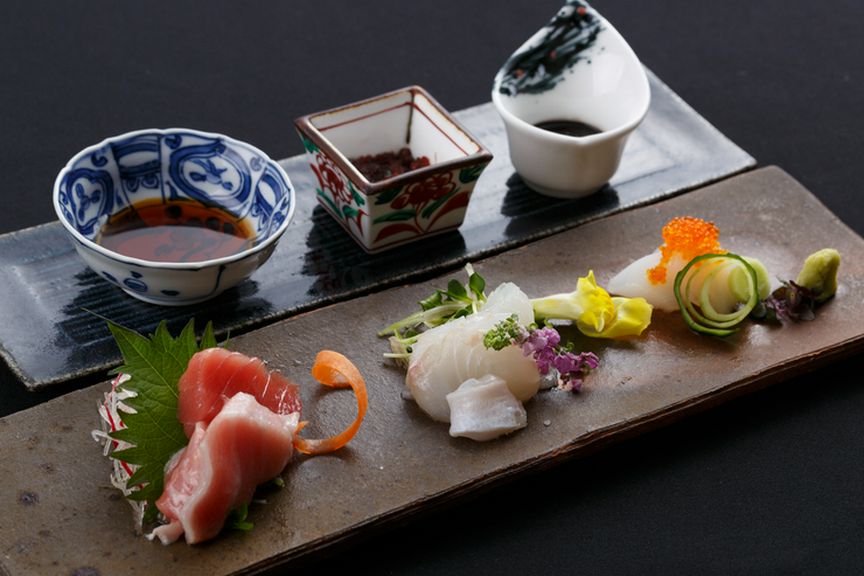 総料理長自ら足を運び、食材の選定。国産食材を中心に取り扱い