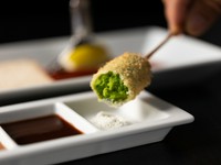 ●こだわりの創作串7本
●鮮度抜群！厳選生野菜
●特製オリジナルブレッド
●季節のデザート
●エスプレッソコーヒー 