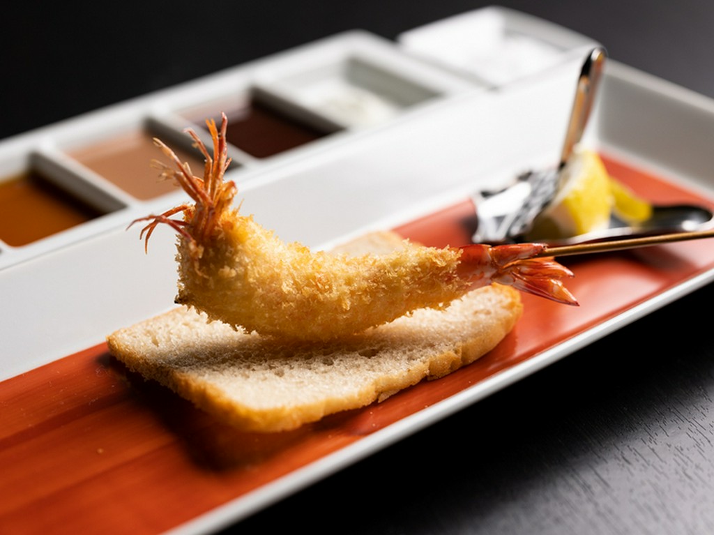 一串目にふさわしい『活車海老』