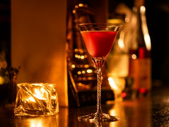 恋人たちの素敵なひとときに…『オリジナルカクテル　薔薇の恋人』