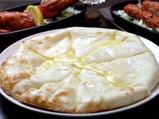 Indian curry & naan thirty