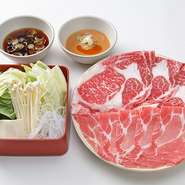 A. 国産牛リブロース《50g》+豚ロース《50g》