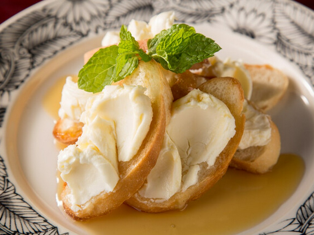 クリーム・エリカ