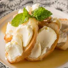 クリーム・エリカ