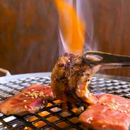 種類豊富なお肉やホルモン！
好みのメニューを見つけて、ちょっと贅沢なちょい飲み、いかがでしょうか？