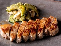 黒毛和牛のすき焼きを堪能できるコースとなっております。