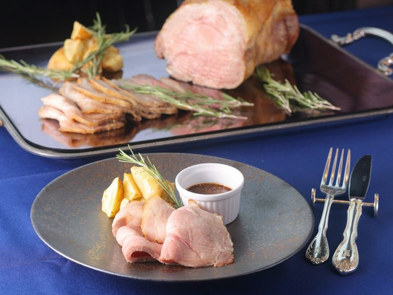 豚肉料理に使う肉は、独特の甘みがある「霧島純粋豚」がメイン