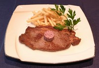 ブラックアンガス牛のステーキ