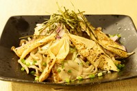 焼き湯葉と焼きキノコのサラダ