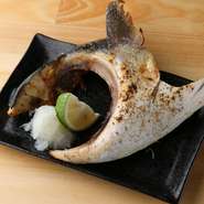 牛深漁港のブランドブリのカマ焼きです。ボリューム、味は他の追随を許しません。