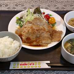 A．肉系のおかず