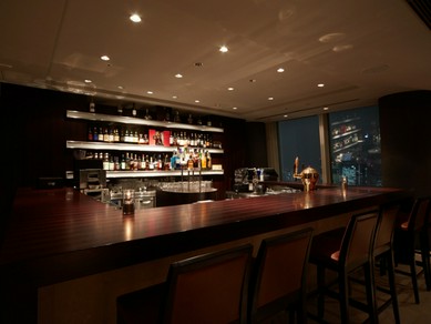 グラスワインも赤白ともに12種類以上をご用意しております。