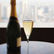 ソムリエが自信をもっておすすめいたします。
スタッフまでお尋ねください。
※写真はイメージです。
