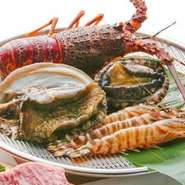 黒毛和牛はじめ国産牛のお料理や魚介鉄板焼をご用意しております。