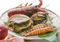 季節の前菜三種盛り合わせ/香味野菜のリフレッシュサラダ/魚介3点盛り/ロブスターの鉄板焼、蝦夷アワビ、鮮魚のソテー/ごはん/京漬物、海苔のお椀/デザート/コーヒーまたは紅茶