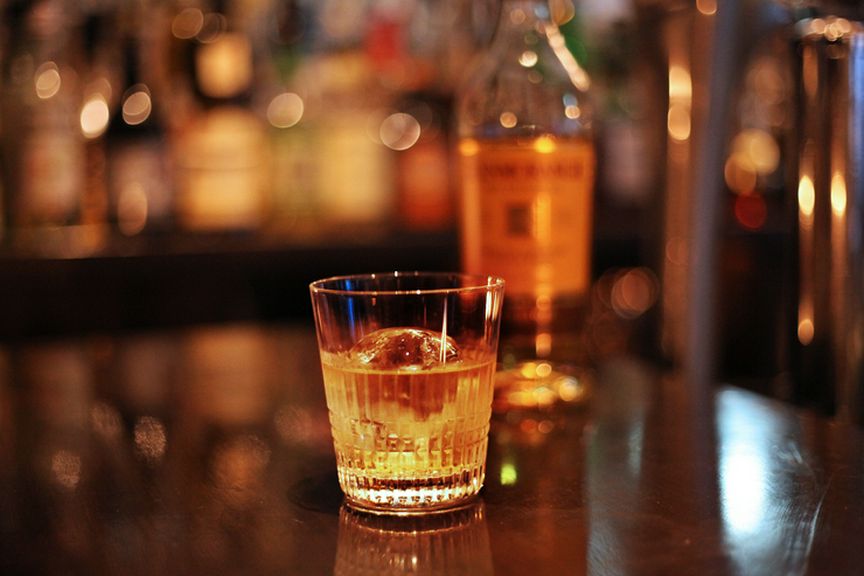 17:00〜23:00(FOOD 22:00 L.O / DRINK 22:30 L.O)